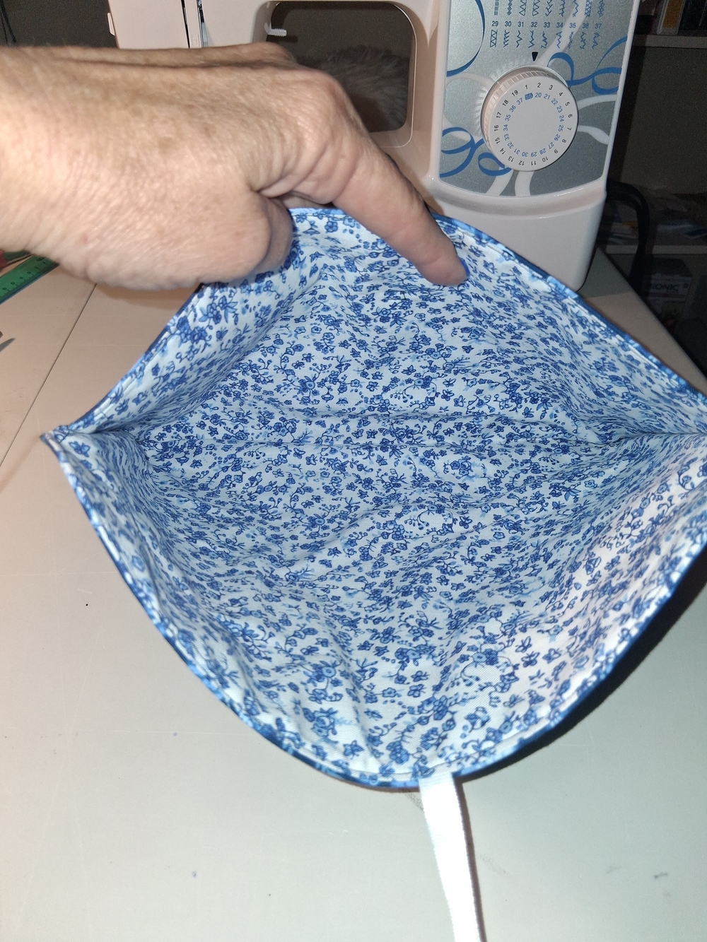 Ipad / Tablet Protector Handmade - Picture 3 of 6